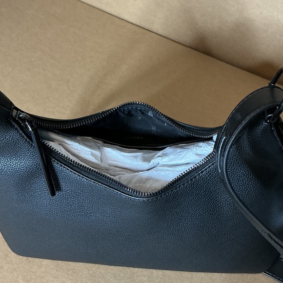 DKNY Jenna crossbody NWT purse bag black NEW - Picture 9 of 11